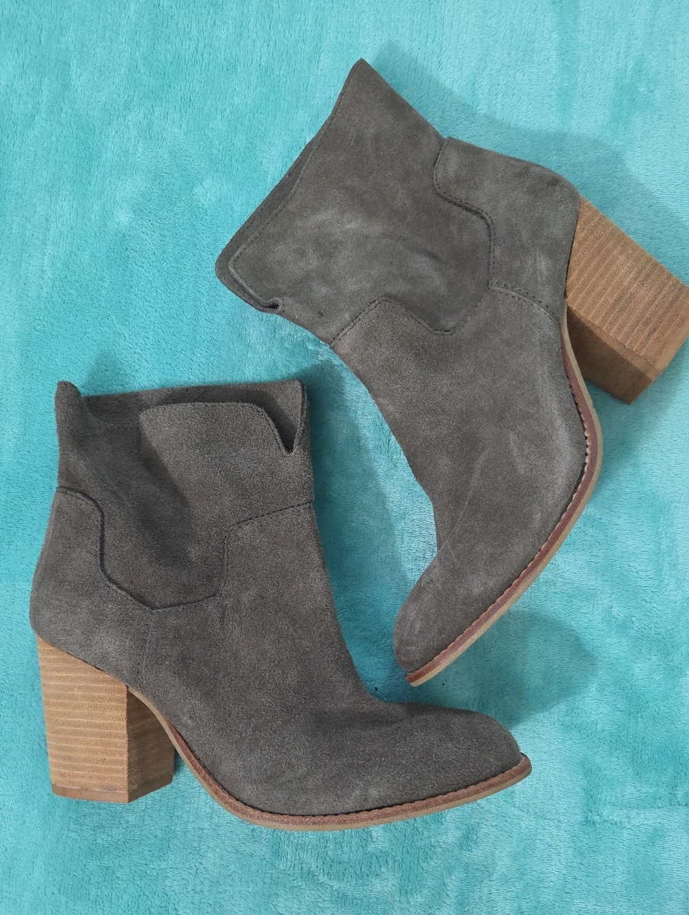 SPLENDID, Gray Suede Stacked Heel Ankle Boots